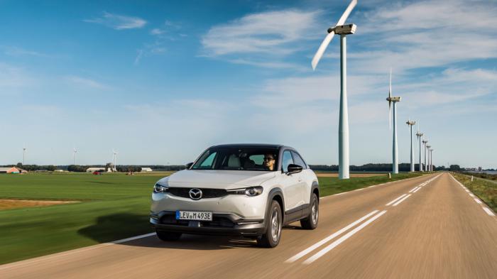 «Καθαρίζει» από άνθρακα τα εργοστάσιά της η Mazda 